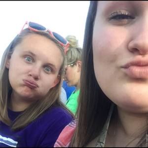 Meet your Posher, Desrae